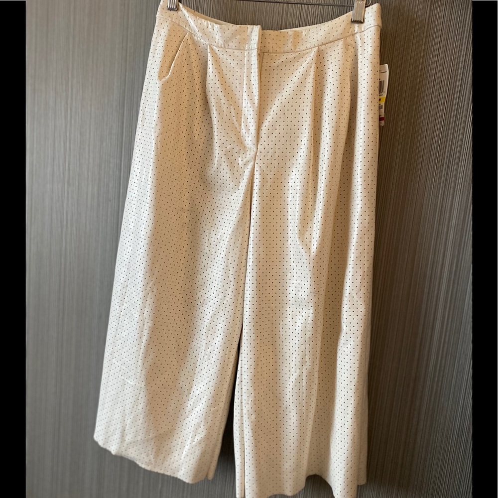 BAR III Women’s Faux Leather Capri Pants